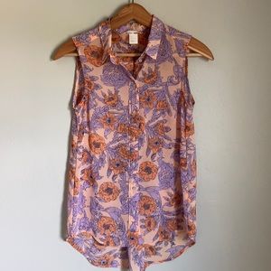 H&M Sleeveless Button-Down Floral Shirt
